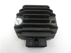 Regulateur de tension