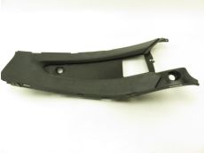 Cache lateral gauche