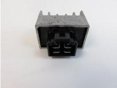 Regulateur de tension