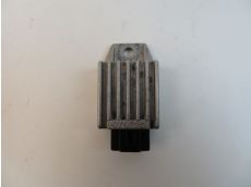 Regulateur de tension