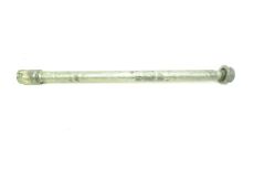 Axe de roue arriere
