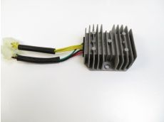 Regulateur de tension