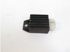 Regulateur de tension