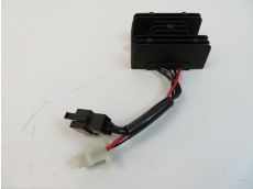 Regulateur de tension