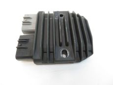 Regulateur de tension