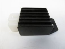 Regulateur de tension