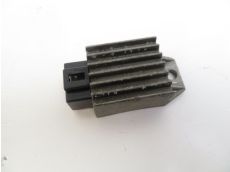 Regulateur de tension