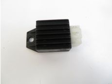 Regulateur de tension