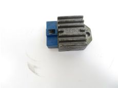 Regulateur de tension