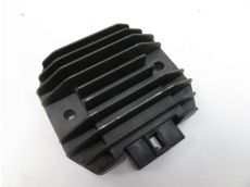 Regulateur de tension