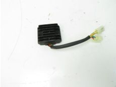 Regulateur de tension