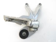 Platine et repose pieds arriere droit