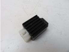 Regulateur de tension