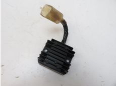 Regulateur de tension