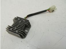 Regulateur de tension