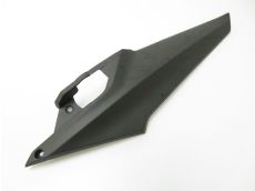 Cache lateral gauche