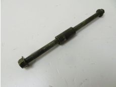 Axe de roue avant