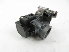 Corps d'injection droit