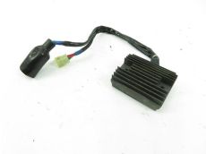 Regulateur de tension