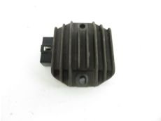 Regulateur de tension