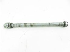 Axe de roue arriere