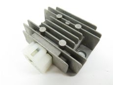 Regulateur de tension