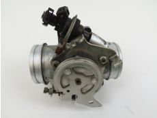 Corps d'injection droit