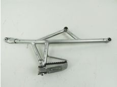 Platine et repose pieds arriere gauche