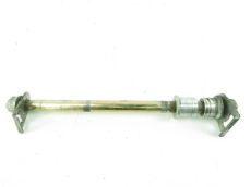 Axe de roue arriere