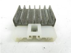 Regulateur de tension