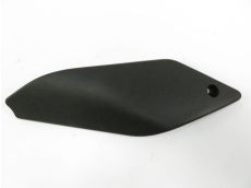 Cache lateral gauche