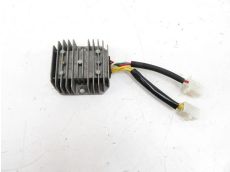 Regulateur de tension