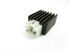 Regulateur de tension