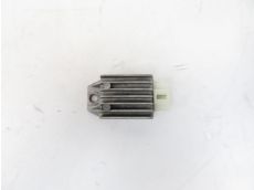 Regulateur de tension