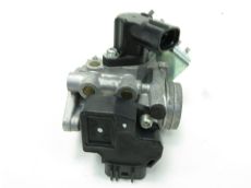 Corps d'injection gauche