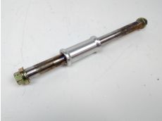 Axe de bras oscillant