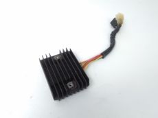 Regulateur de tension