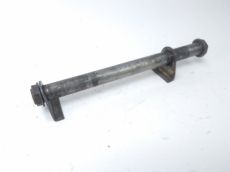 Axe de roue arriere