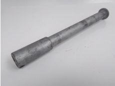 Axe de roue avant