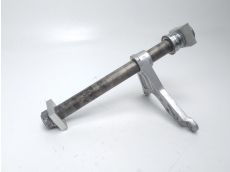 Axe de roue arriere