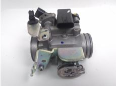 Corps d'injection gauche