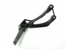 Platine et repose pieds arriere droit