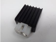 Regulateur de tension