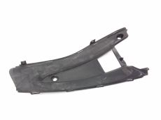 Cache lateral gauche