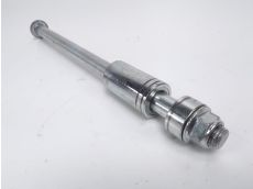 Axe de roue arriere