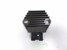 Regulateur de tension
