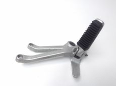 Platine et repose pieds arriere droit