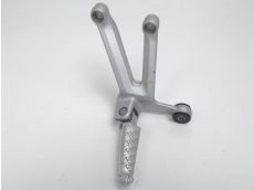 Platine et repose pieds arriere gauche