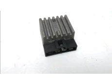 Regulateur de tension