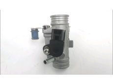 Corps d'injection gauche